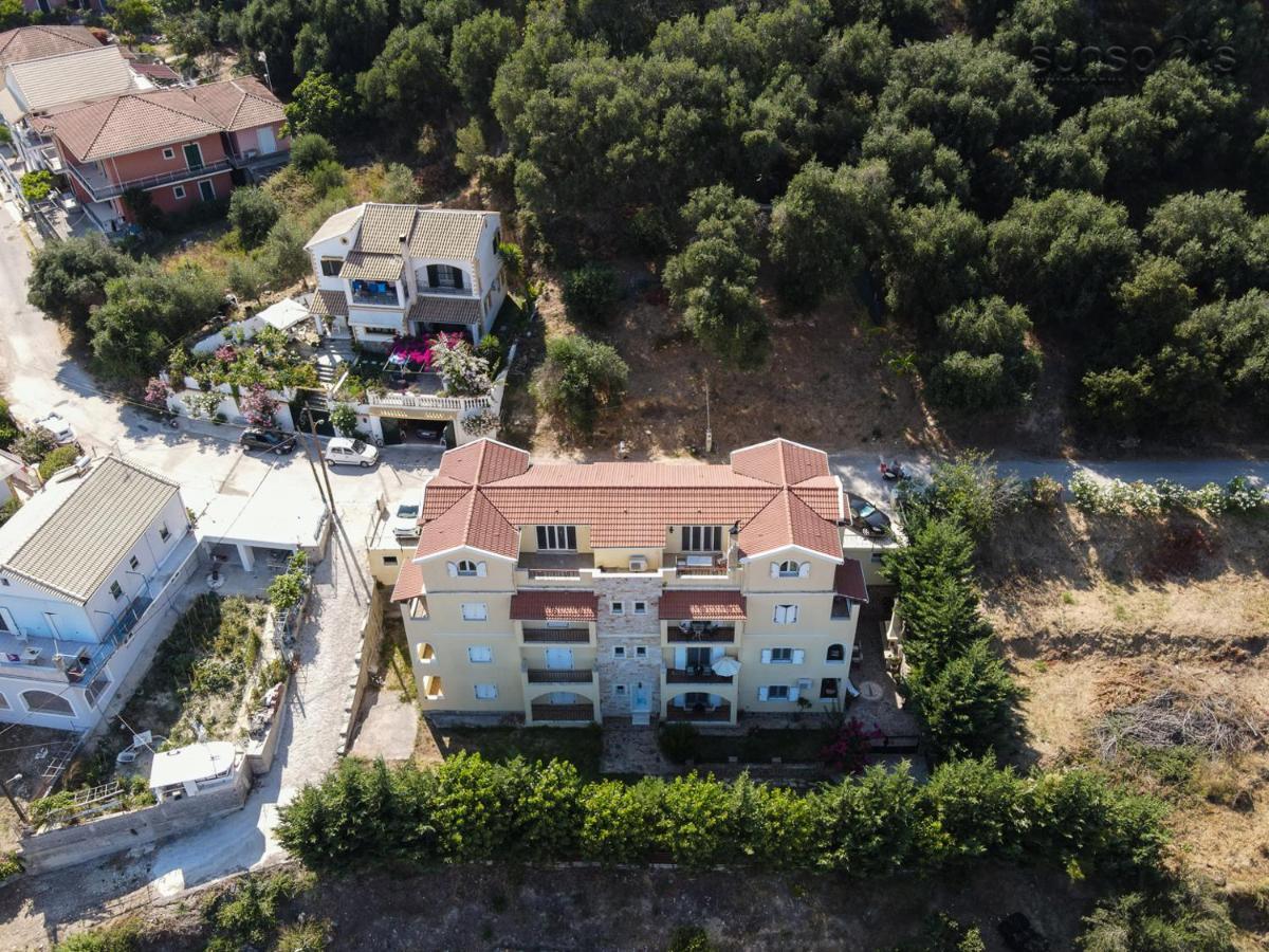 Villa Konstantina Petrití Exteriör bild