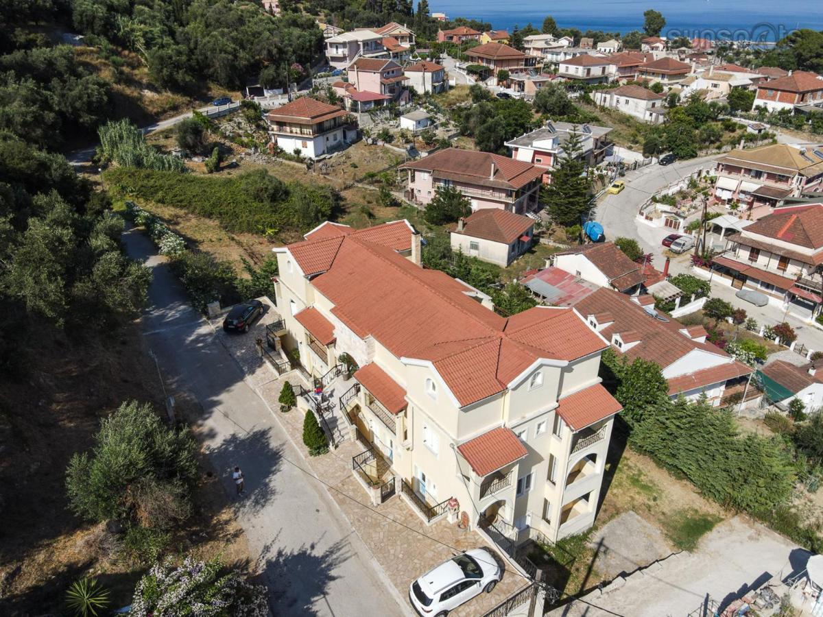 Villa Konstantina Petrití Exteriör bild