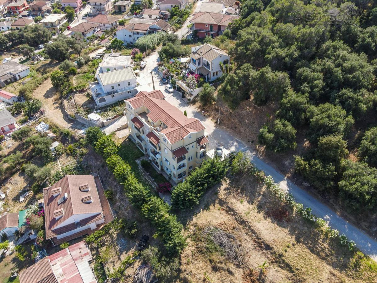 Villa Konstantina Petrití Exteriör bild
